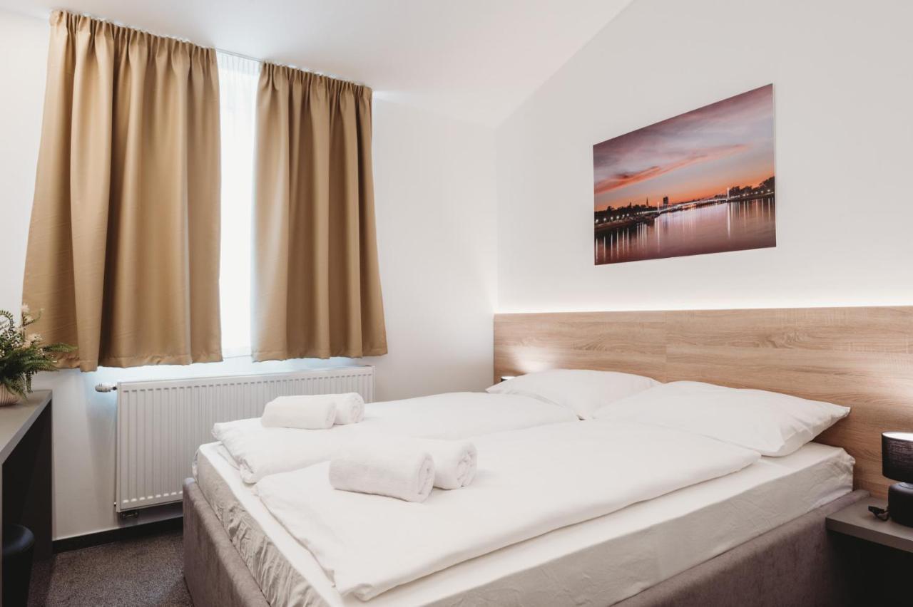 Bells Osijek Hotell Eksteriør bilde