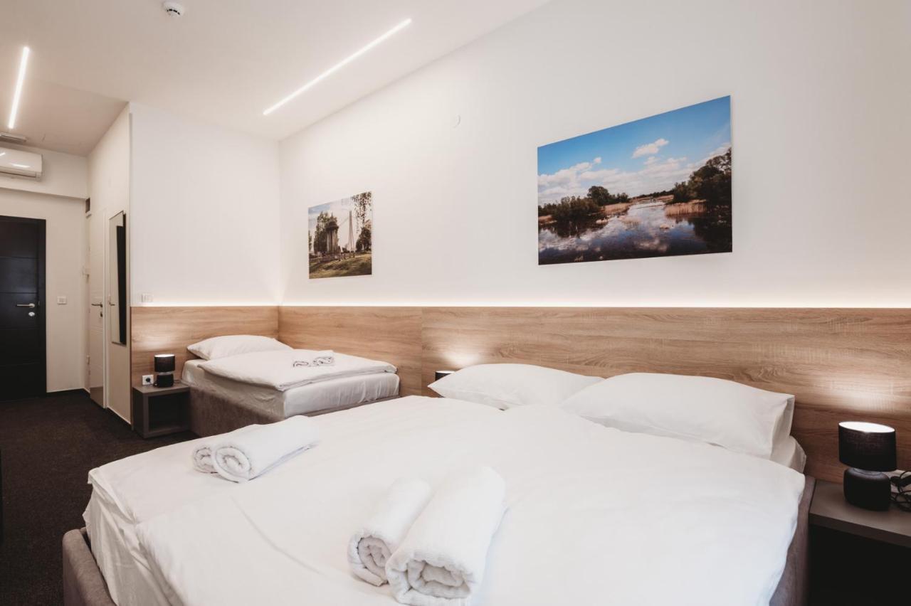 Bells Osijek Hotell Eksteriør bilde