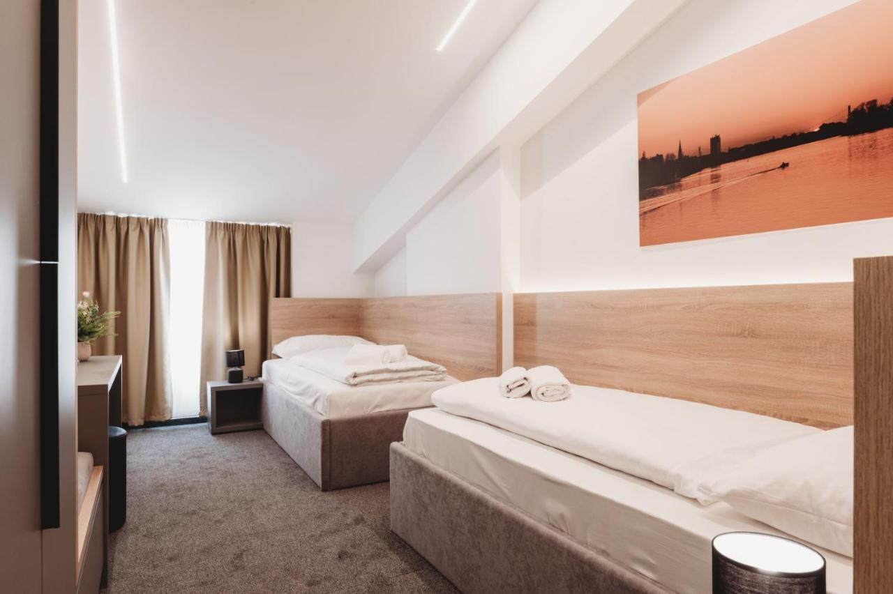 Bells Osijek Hotell Eksteriør bilde