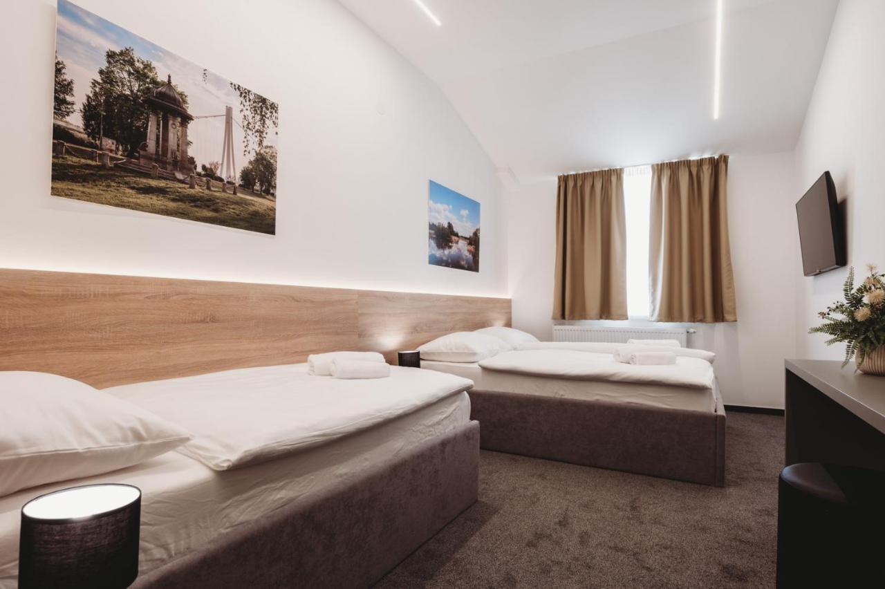 Bells Osijek Hotell Eksteriør bilde