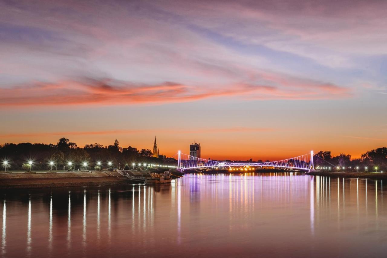Bells Osijek Hotell Eksteriør bilde